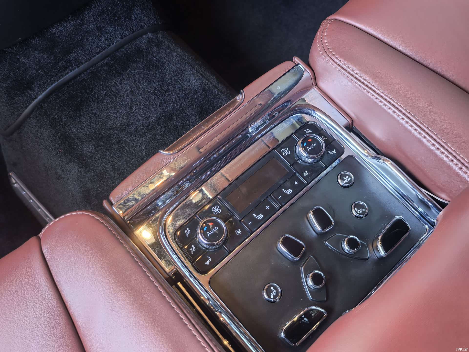 Bentley Mulsanne, 2018 14