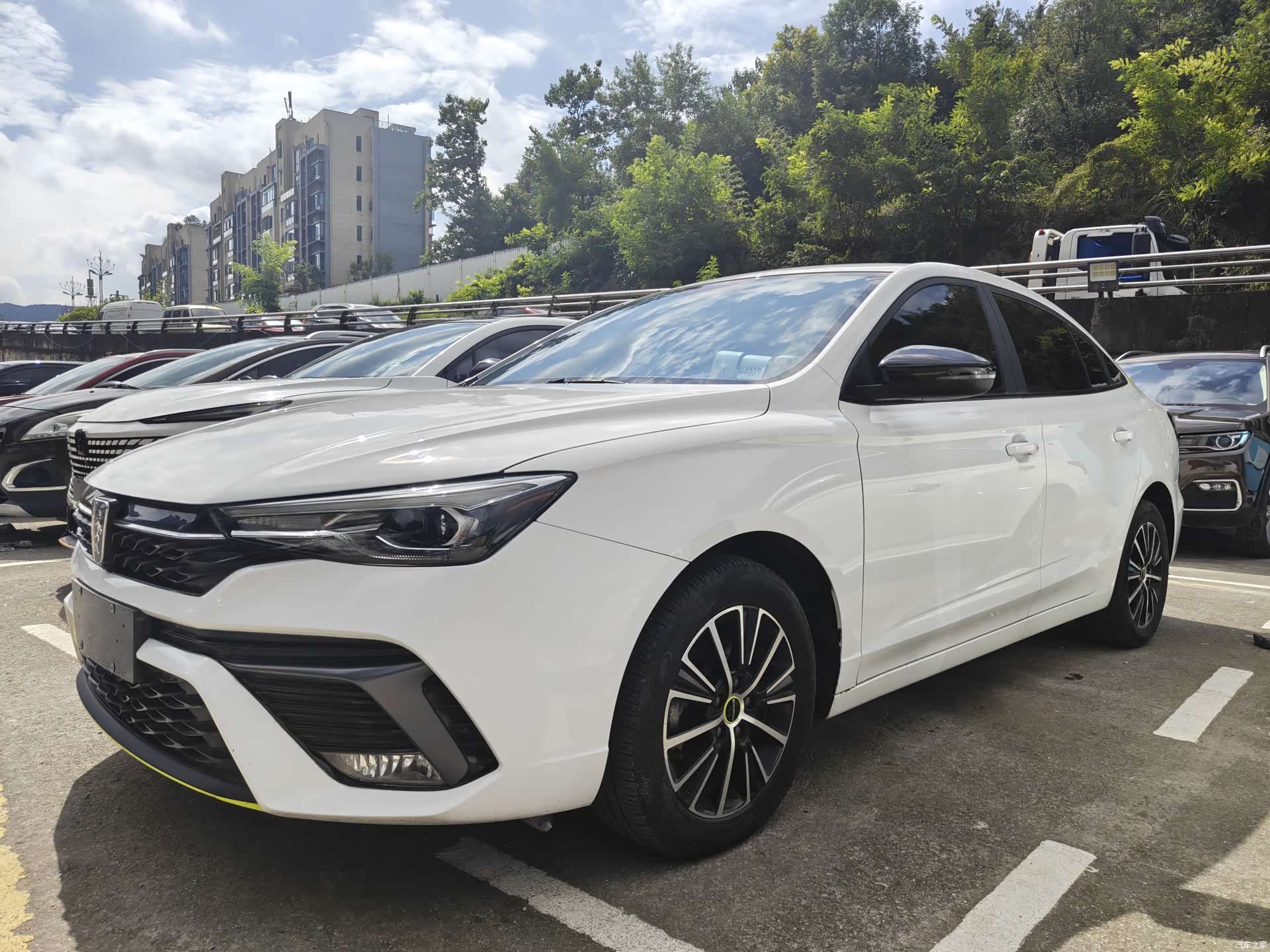 Roewe i5, 2022 1