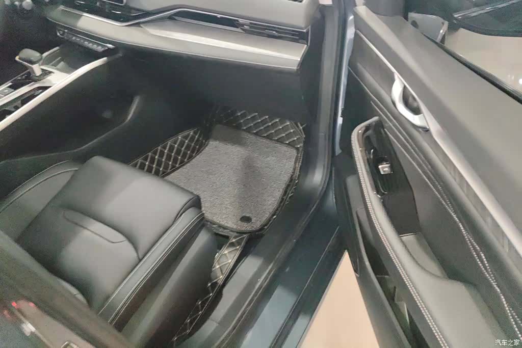 Geely Preface, 2023 8