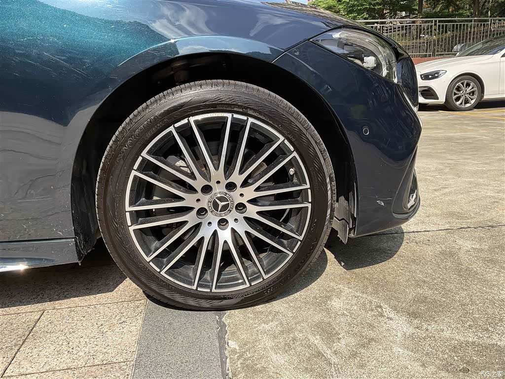 Mercedes-Benz C-Class, 2023 17