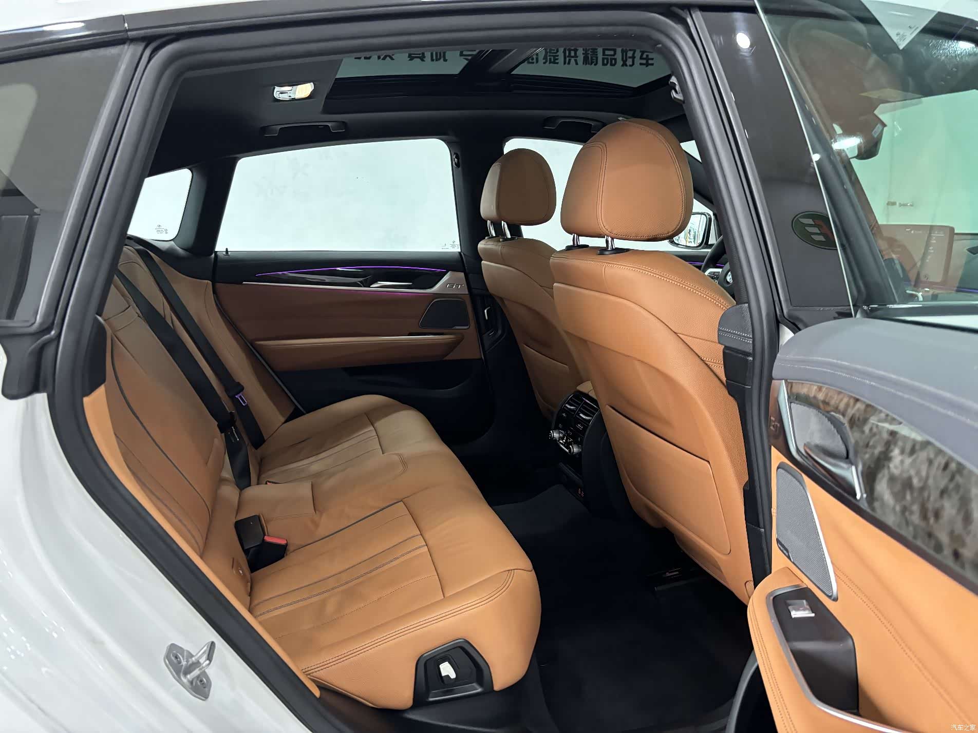 BMW 6 Series GT, 2024 27