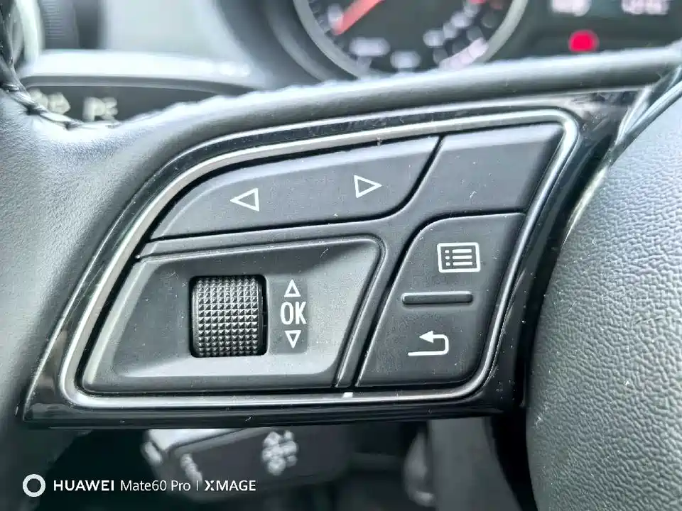 Audi Q2L Audi Q2L
