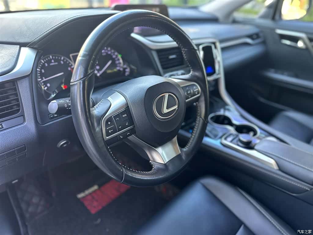 Lexus RX, 2017 11