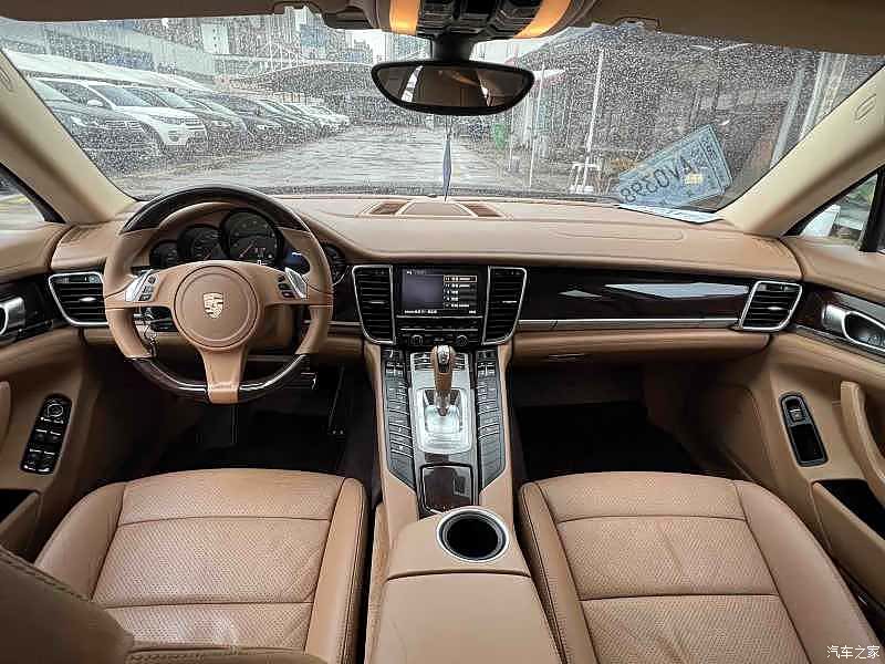 Porsche Panamera, 2013 4