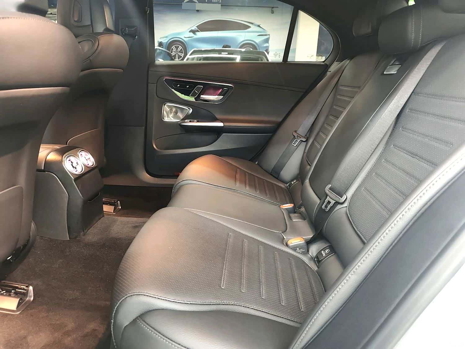 Mercedes-Benz C-Class, 2023 6