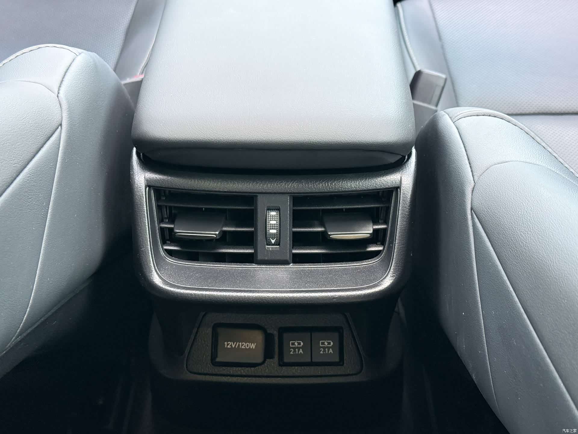 Lexus ES, 2020 16