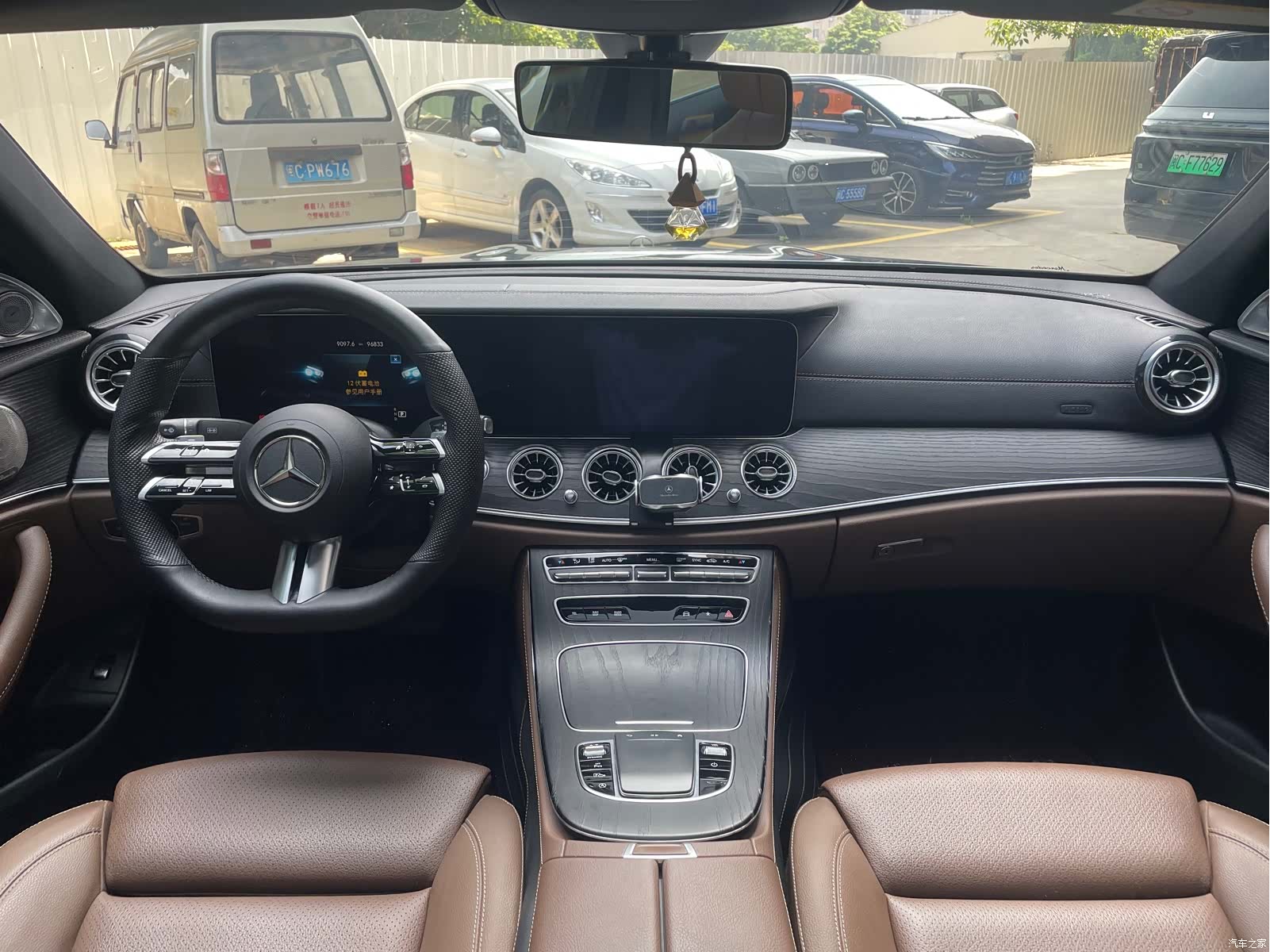 Mercedes-Benz E-Class, 2022 7