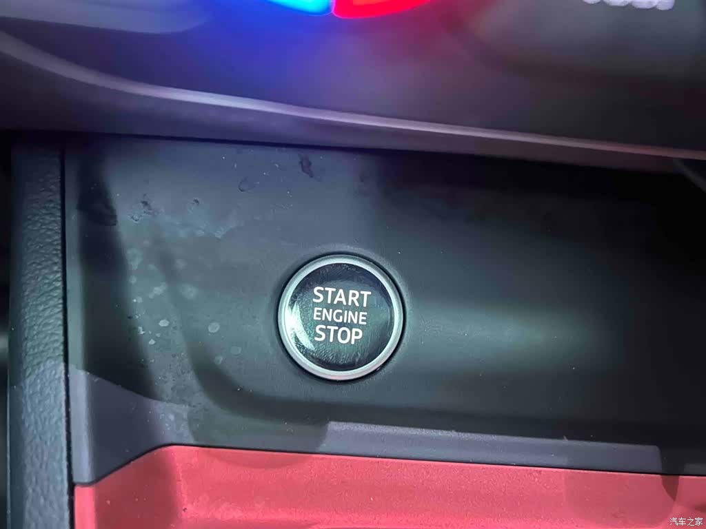 Audi Q3, 2023 4