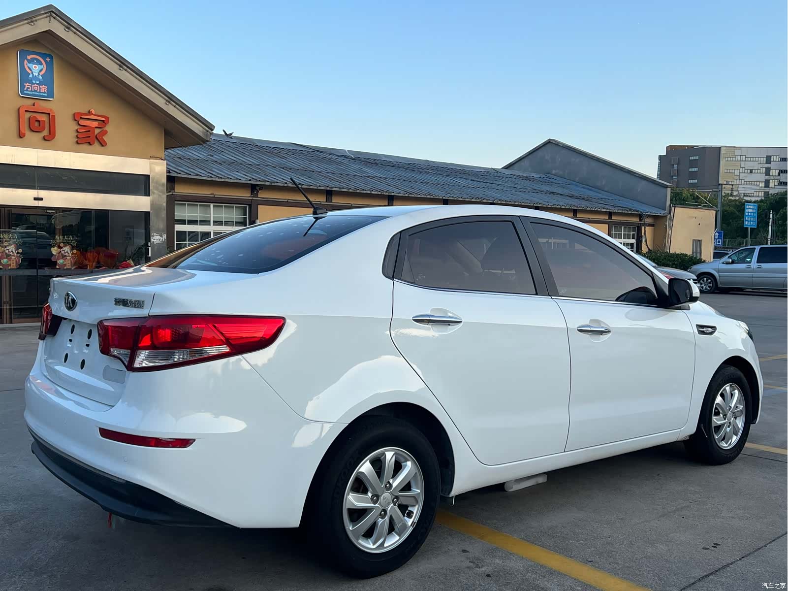 Kia K2, 2016 10