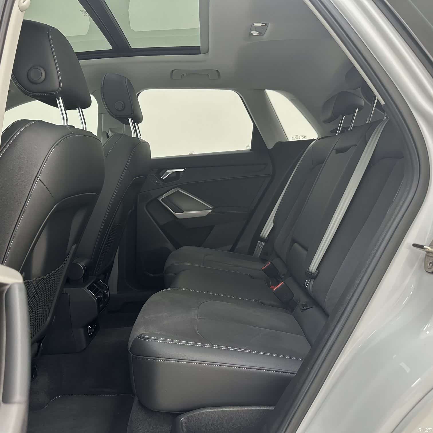 Audi Q3, 2023 8