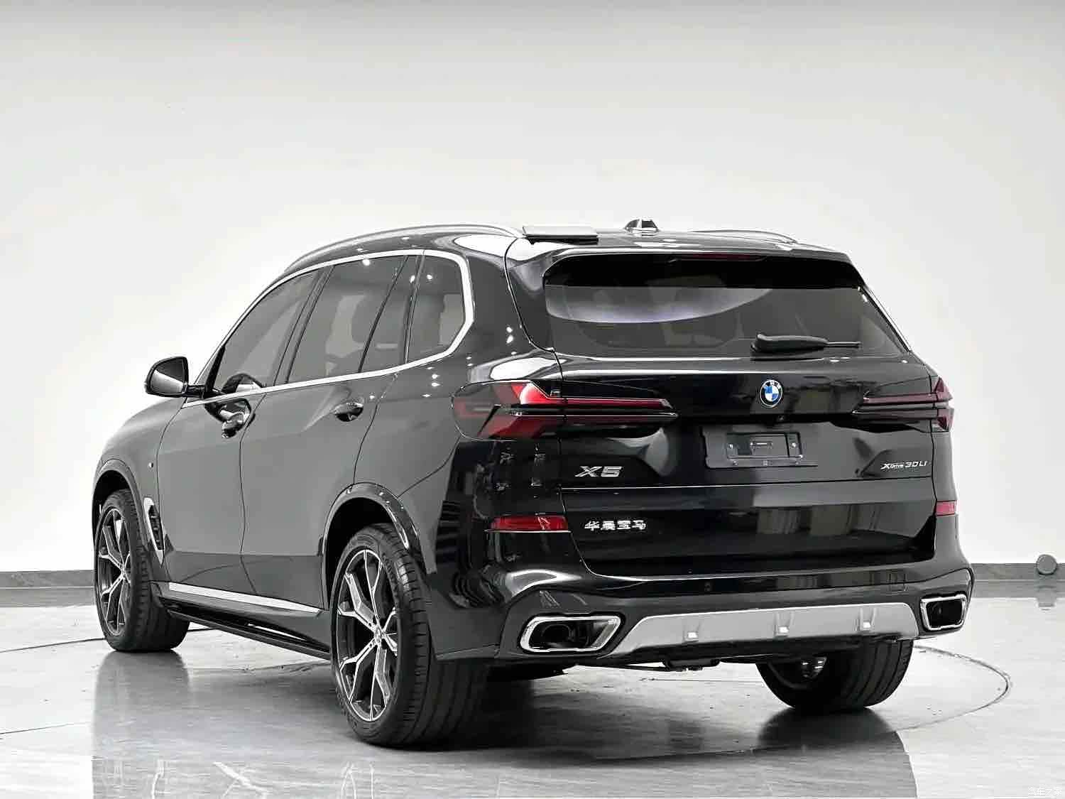BMW X5, 2025 все фото