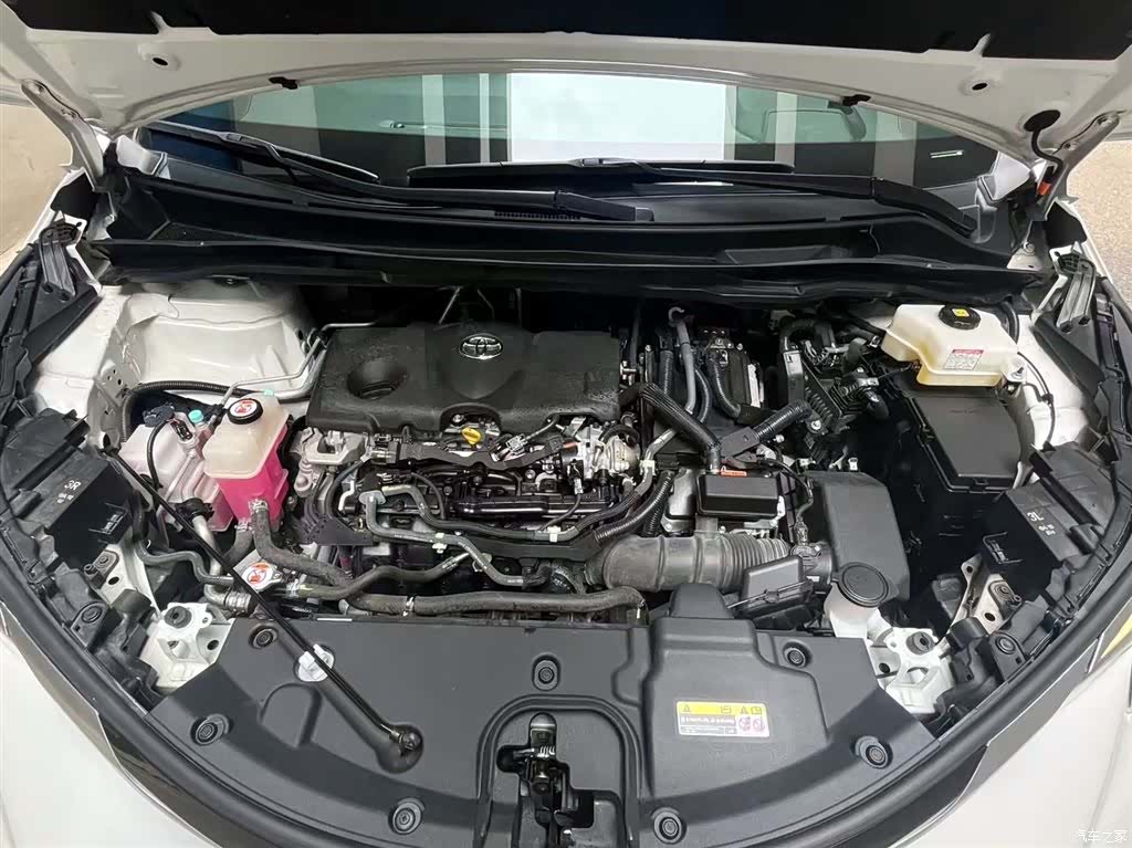 Toyota Granvia, 2023 10