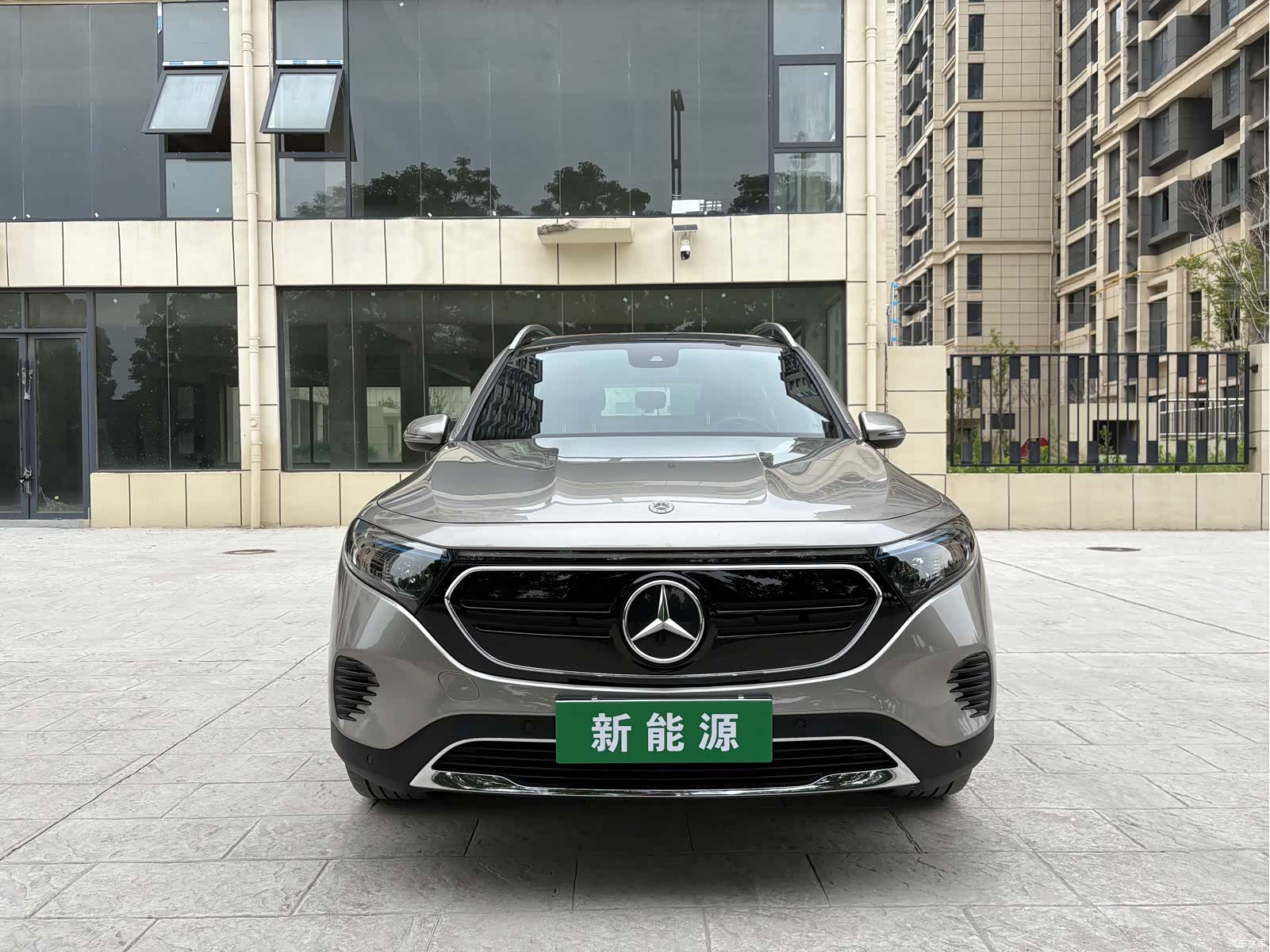 Mercedes-Benz EQB, 2023 2