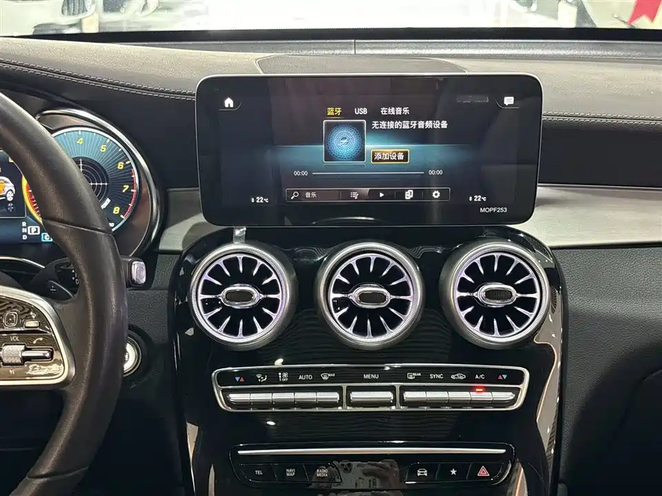 Mercedes-Benz GLC Mercedes-Benz GLC