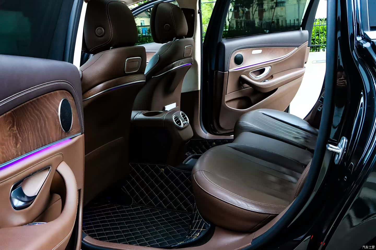 Mercedes-Benz E-Class, 2018 9