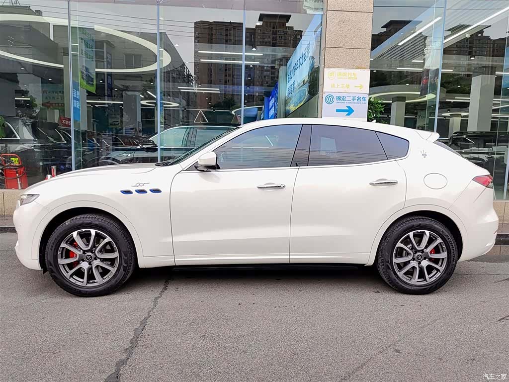 Maserati Levante, 2023 3