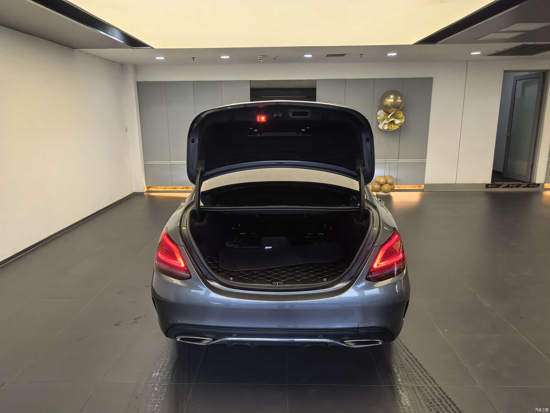 Mercedes-Benz C-Class, 2019 13