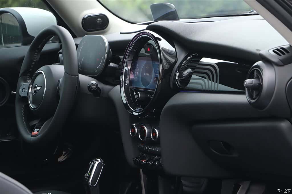 Mini Cooper, 2023 28
