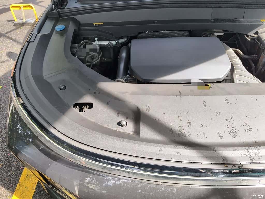 Li Auto L8, 2022 23