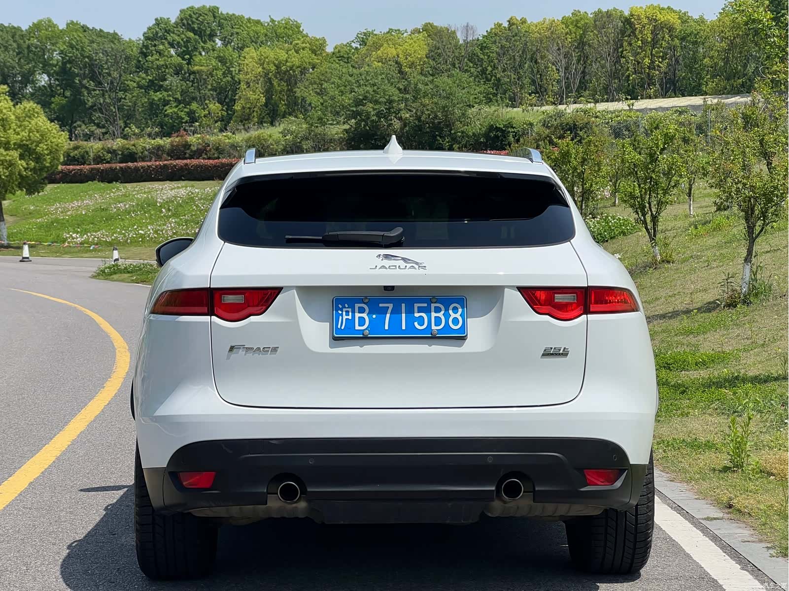 Jaguar F-PACE, 2018 все фото