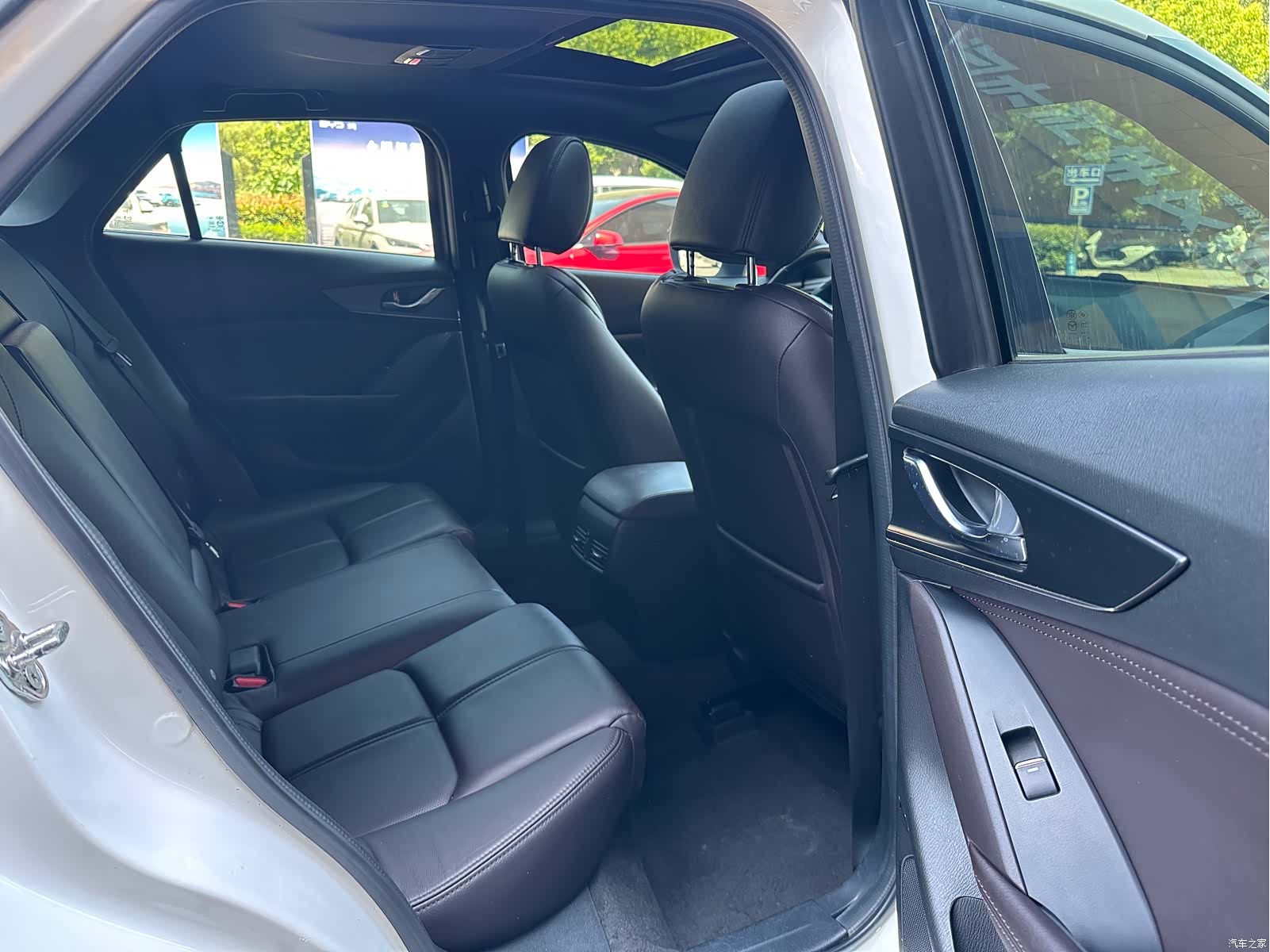 Mazda CX-4, 2019 21