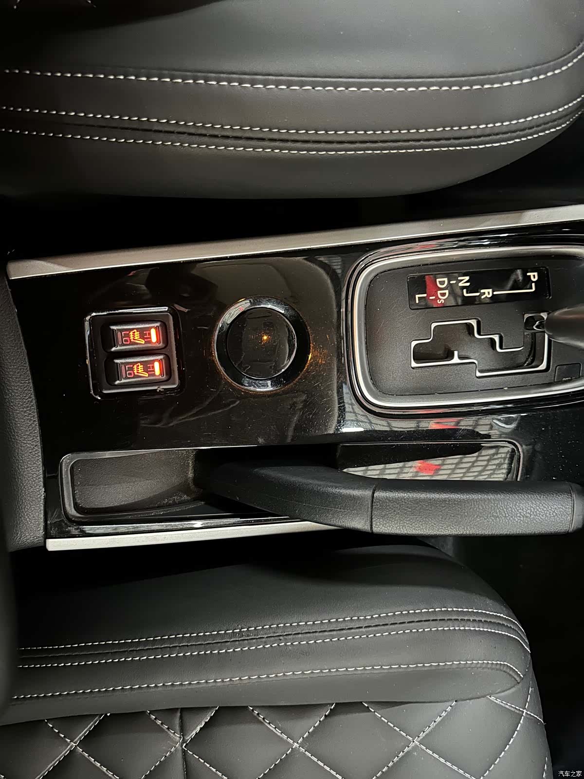 Mitsubishi Outlander, 2022 14