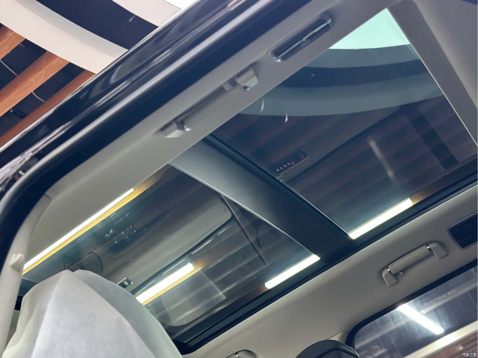 Land Rover Range Rover, 2019 15