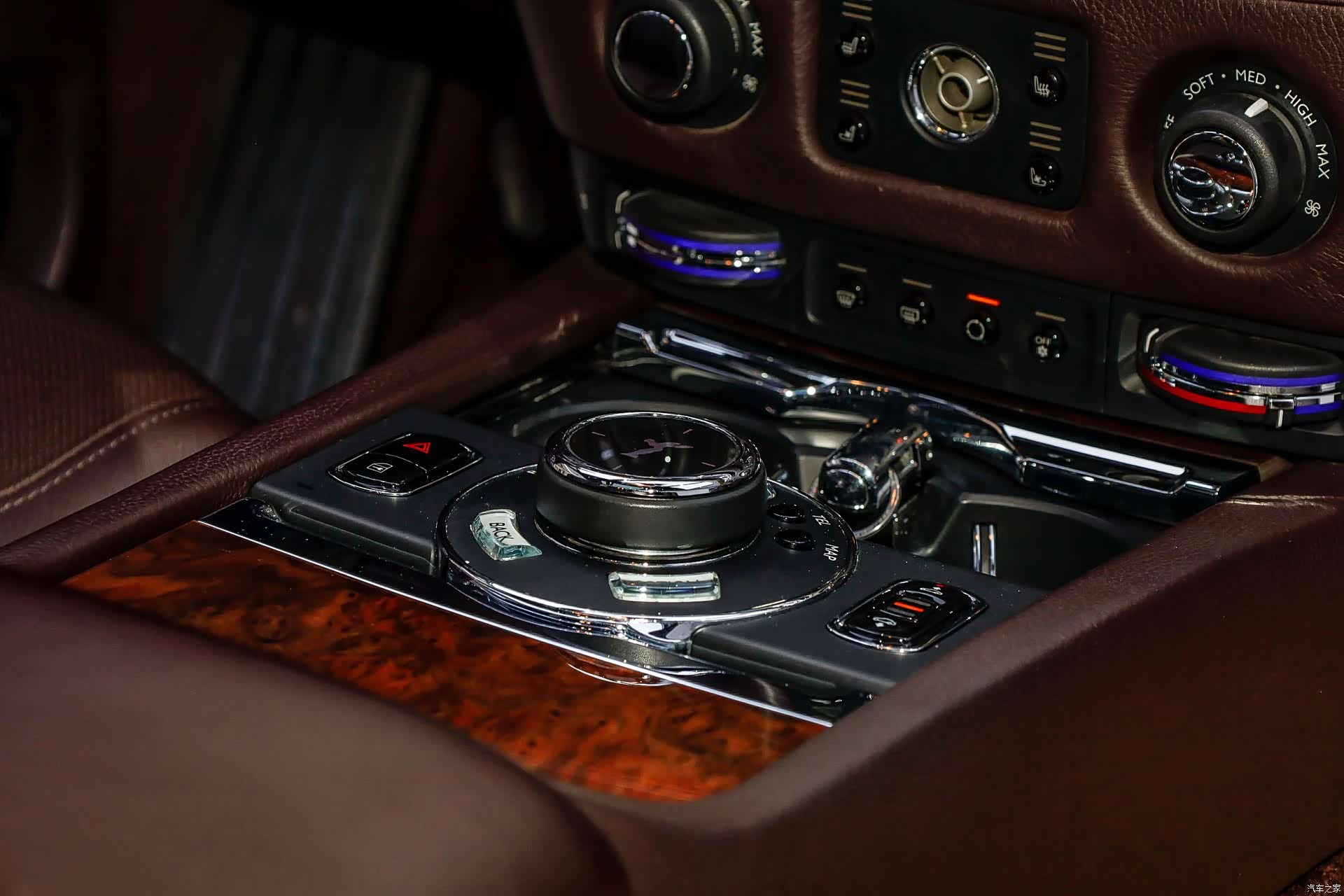 Rolls-Royce Ghost, 2016 12