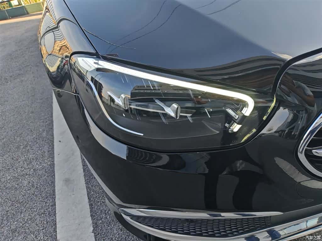 Mercedes-Benz E-Class, 2022 13