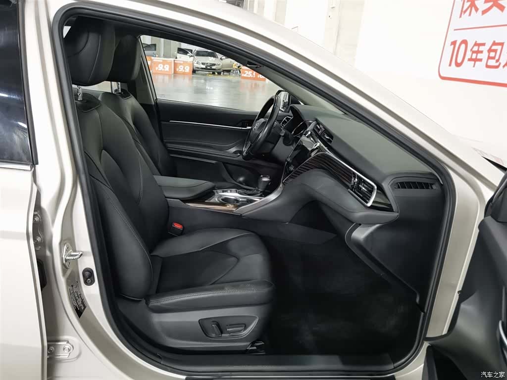 Toyota Camry, 2020 23