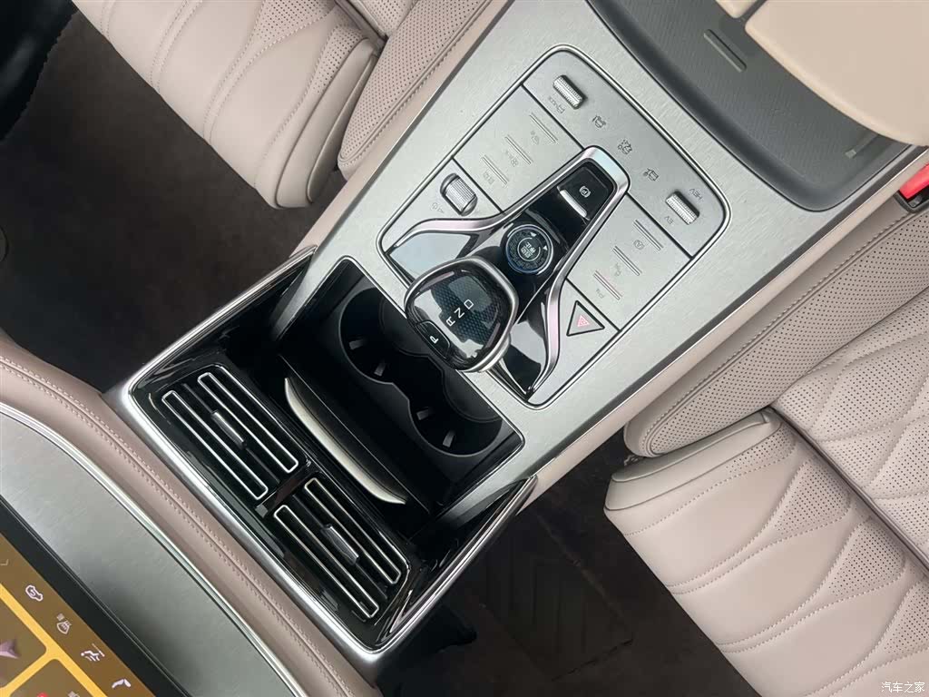 BYD Tang, 2023 18