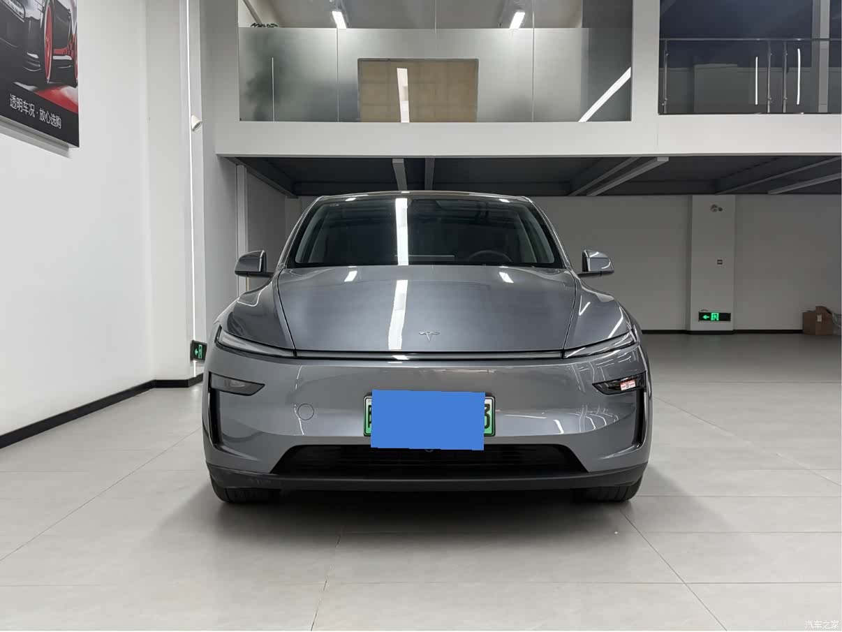 Tesla Model Y, 2025 2