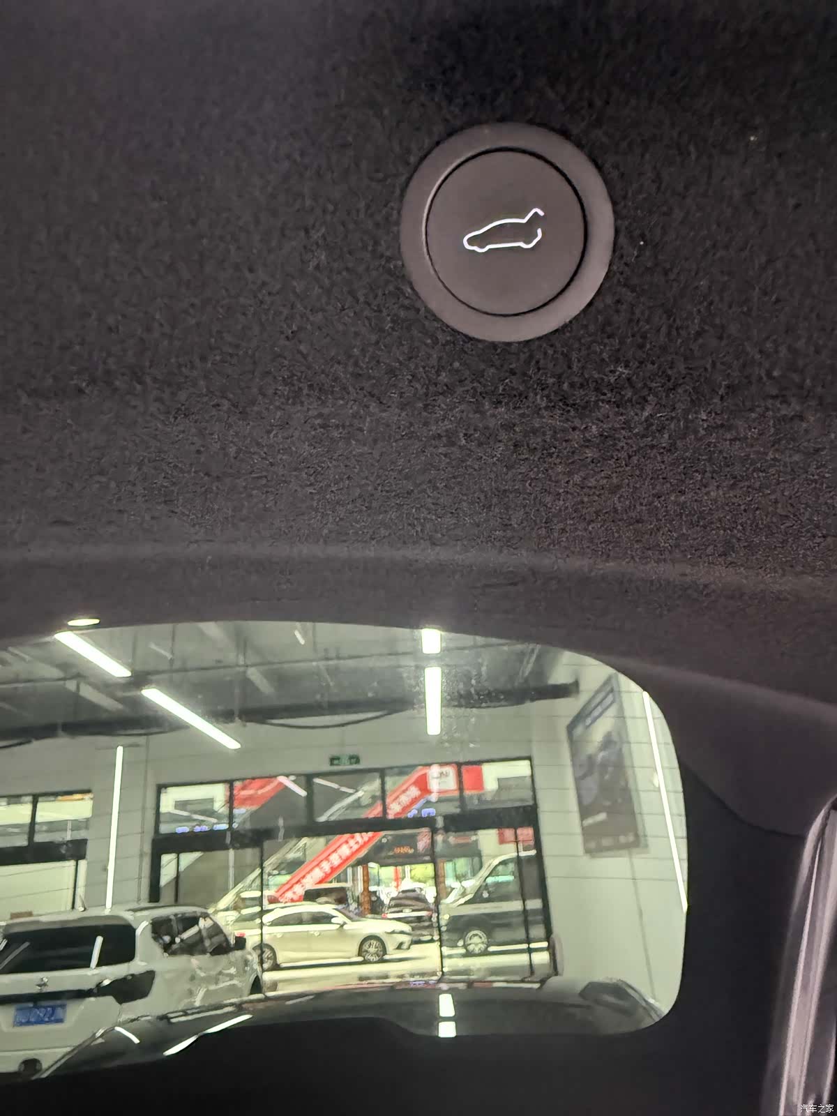 Tesla Model Y, 2025 12