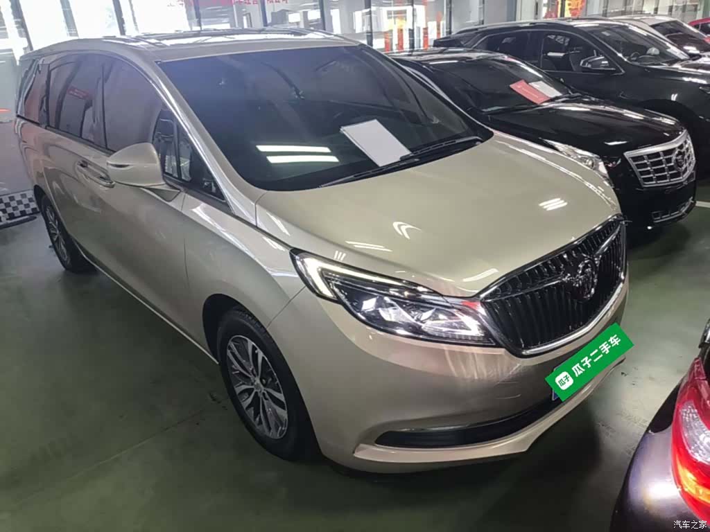 Buick GL8, 2017 4