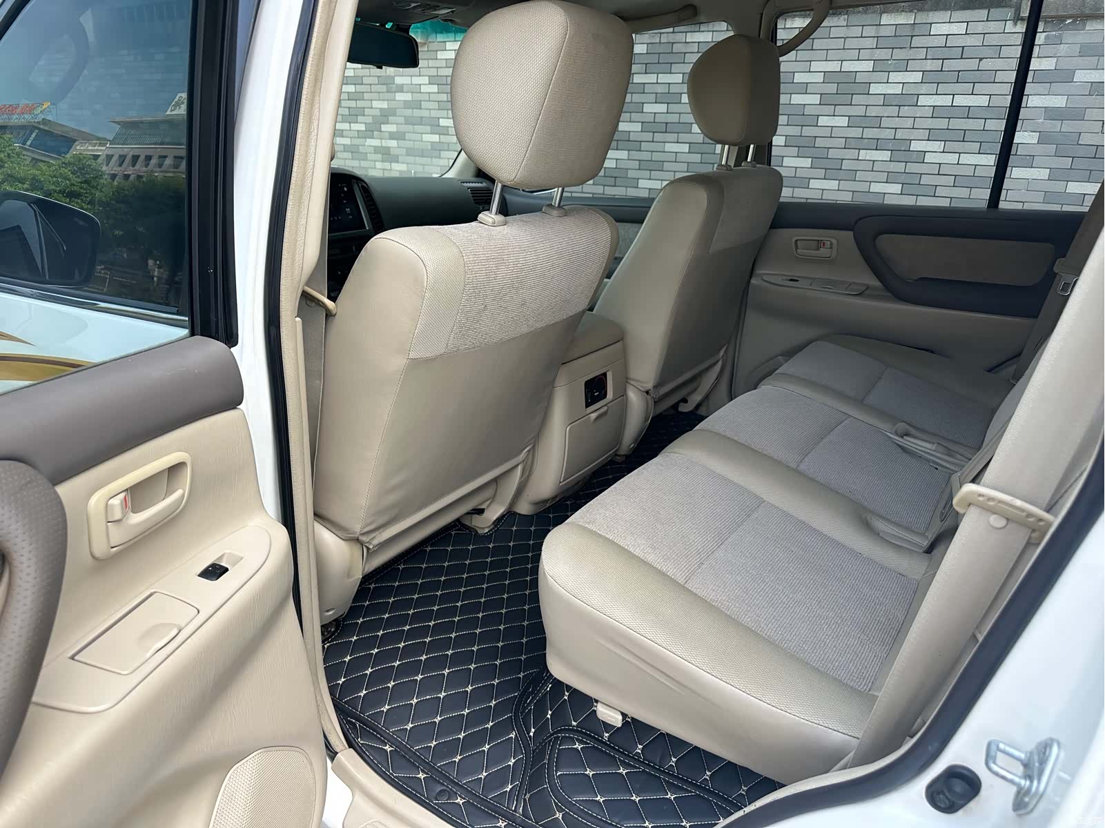 Toyota Land Cruiser, 2004 9