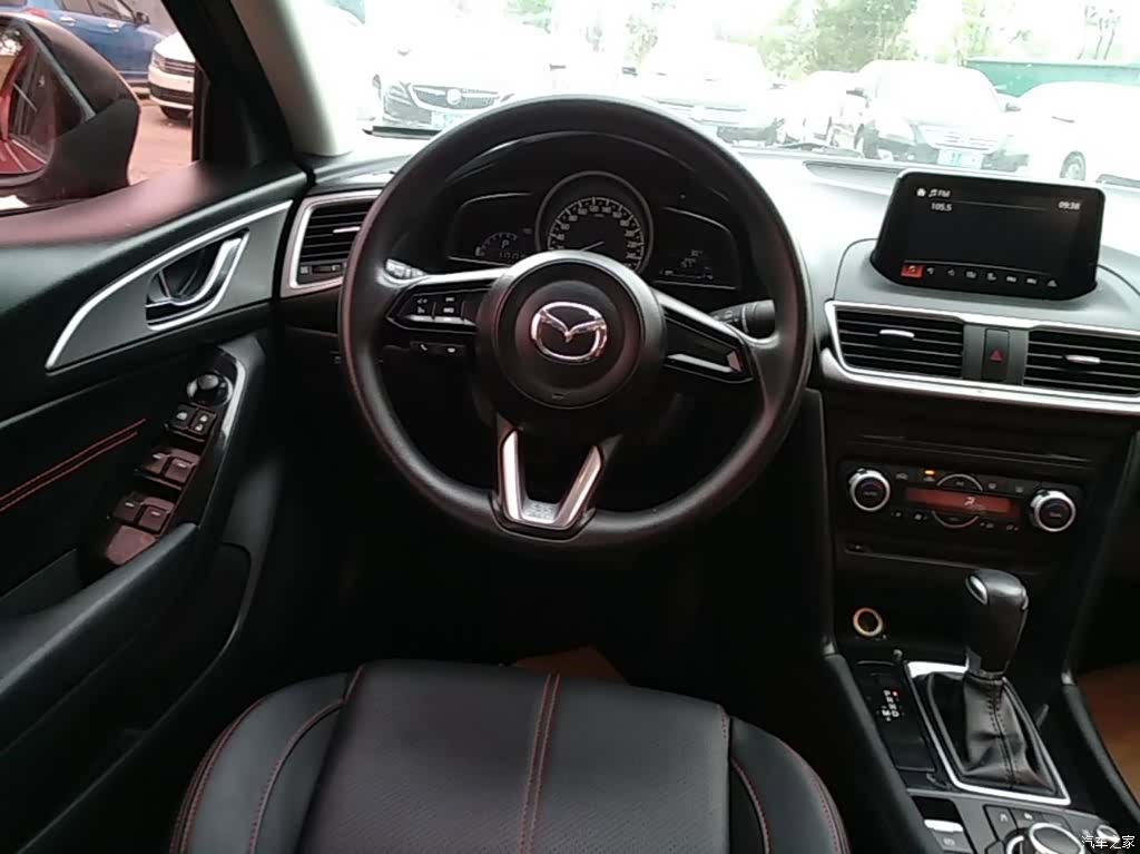 Mazda Mazda3, 2018 11