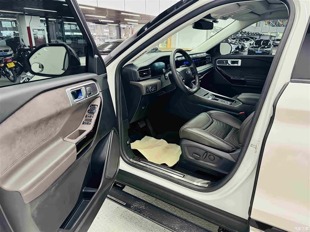 Ford Explorer, 2025 11