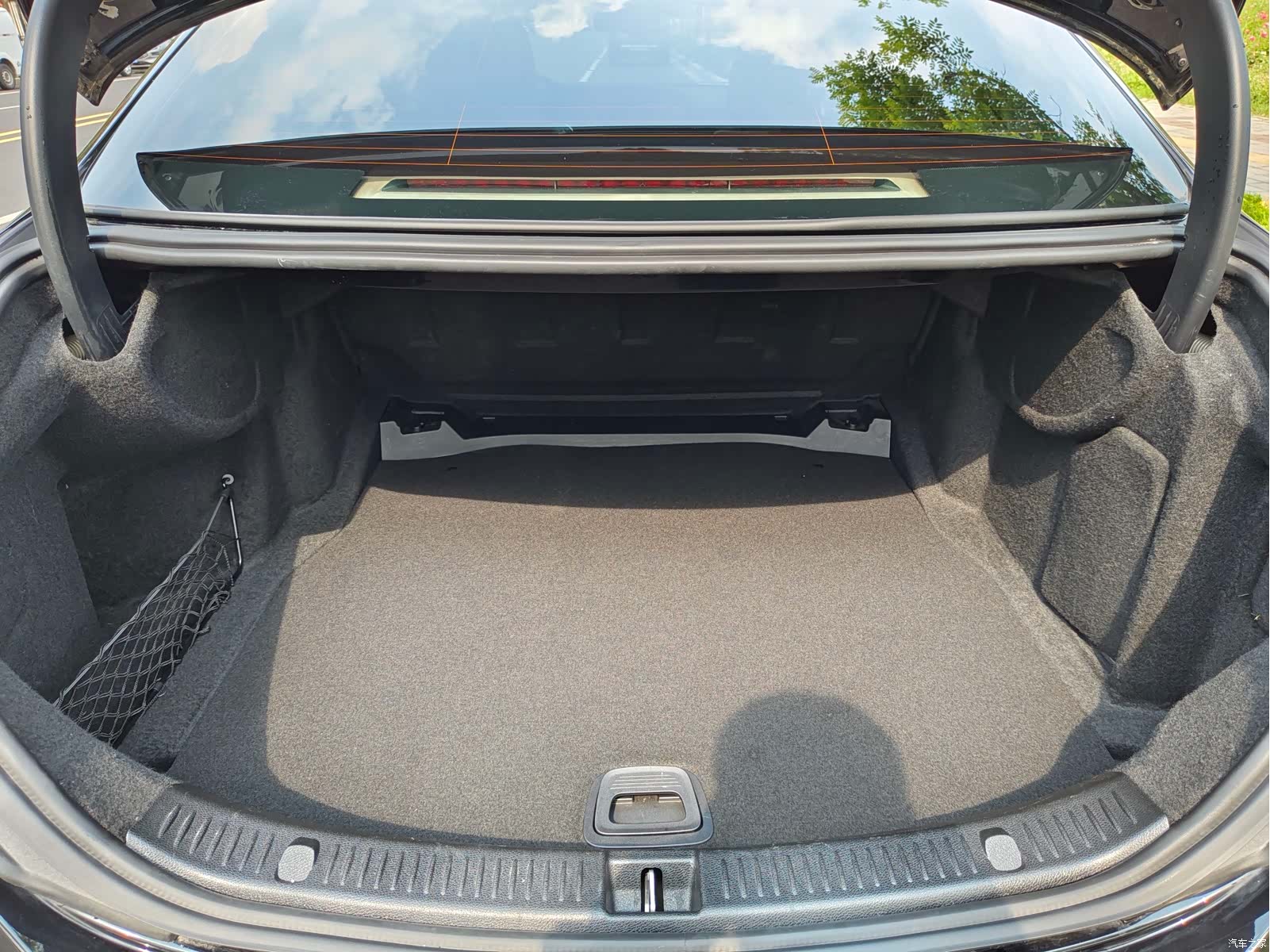 Mercedes-Benz E-Class, 2022 29