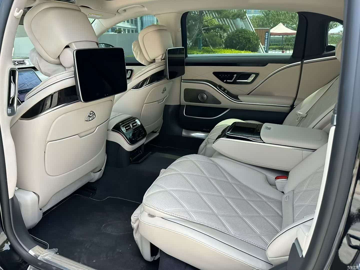 Maybach S-Class, 2025 все фото