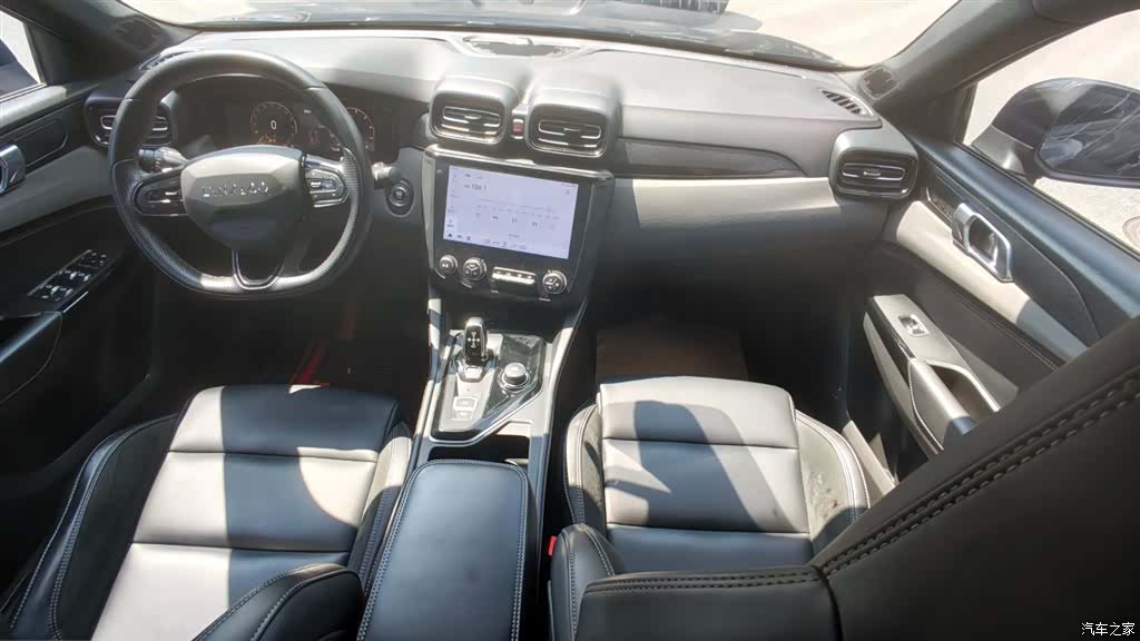 Lynk & Co 02, 2021 все фото