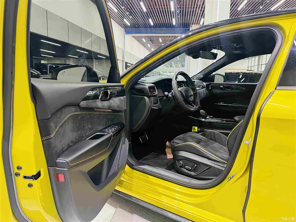 Lynk & Co 02, 2020 11