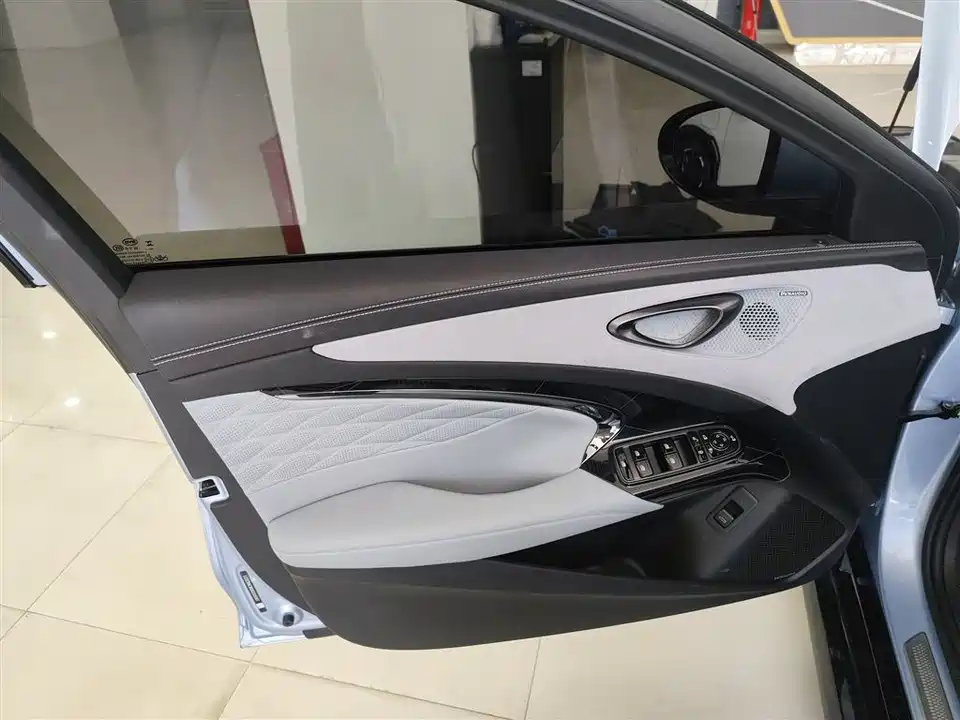 BYD seal