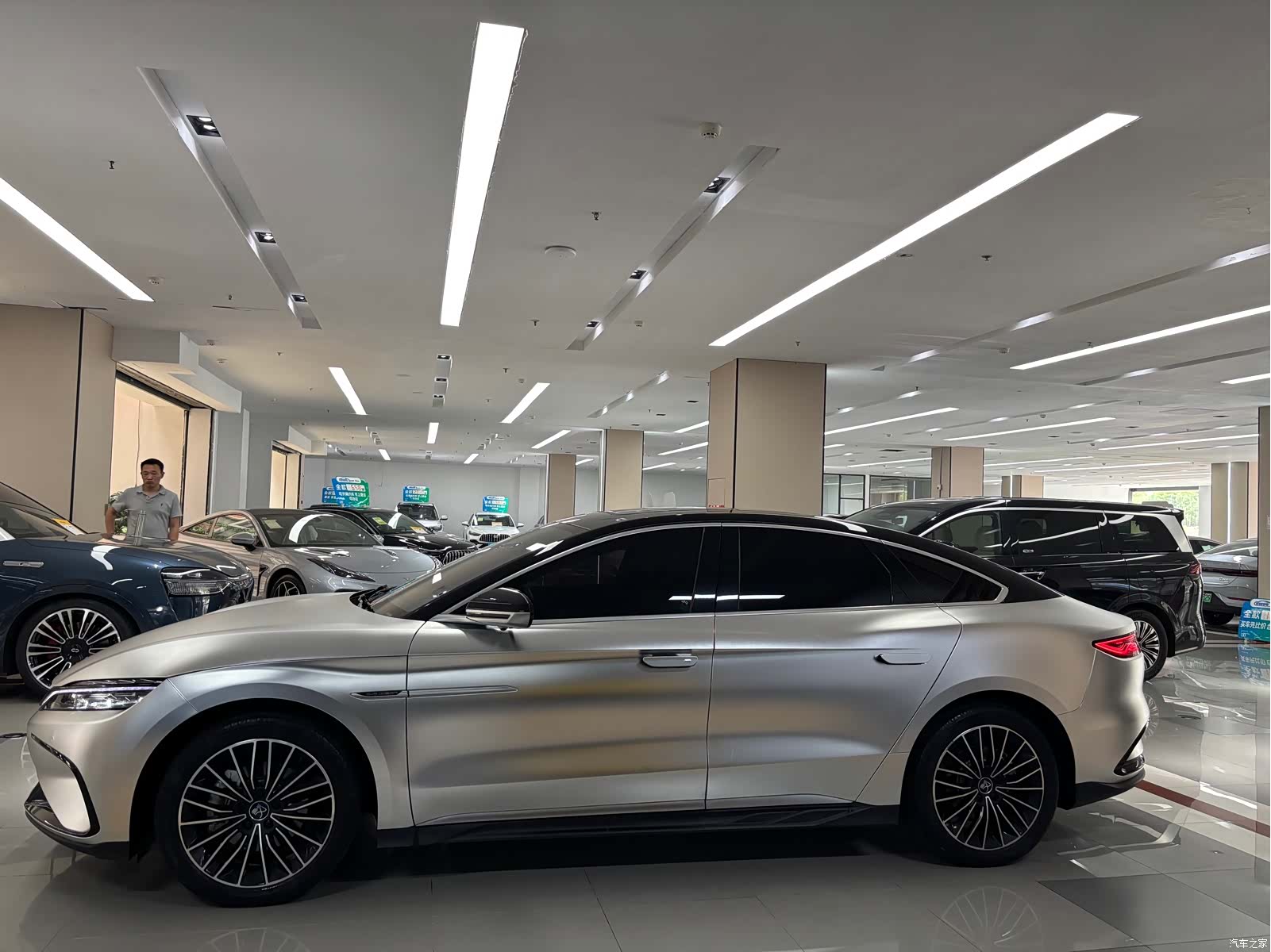 BYD Han, 2023 8