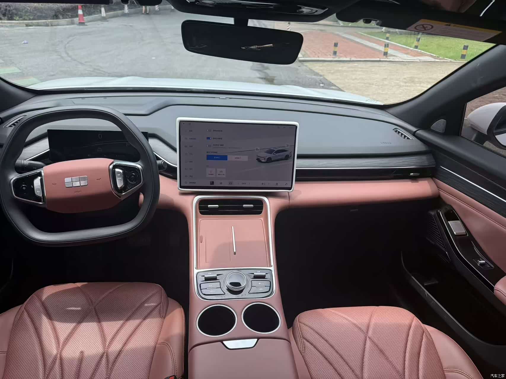 Geely Galaxy L6, 2025 все фото