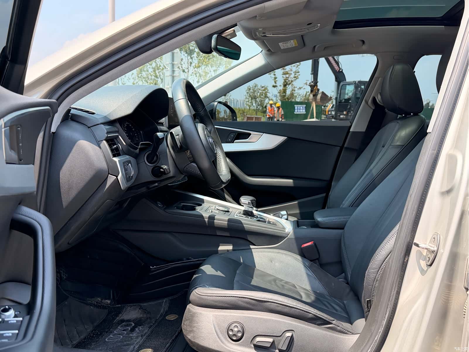 Audi A4L, 2019 11