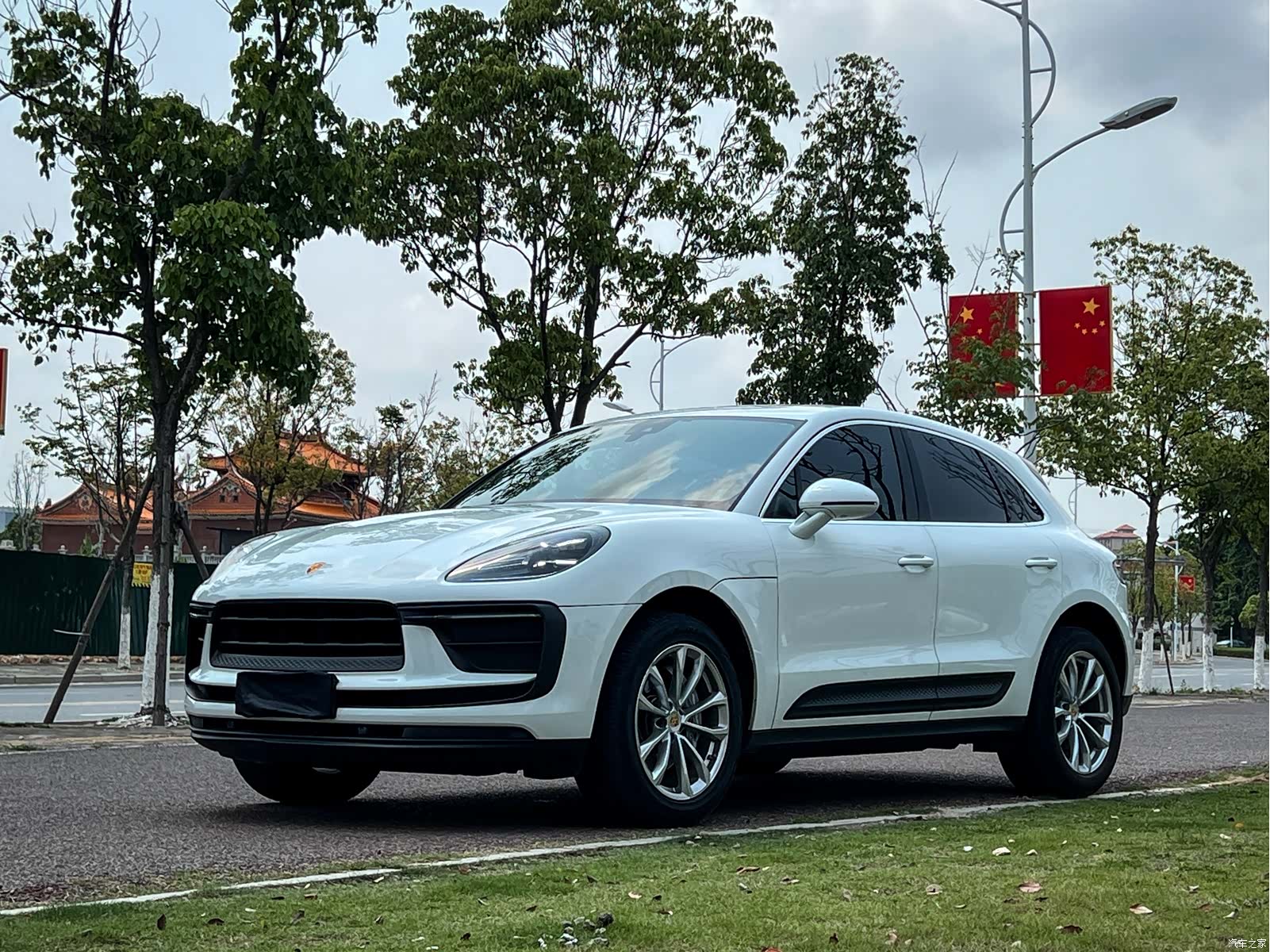 Porsche Macan, 2023 1