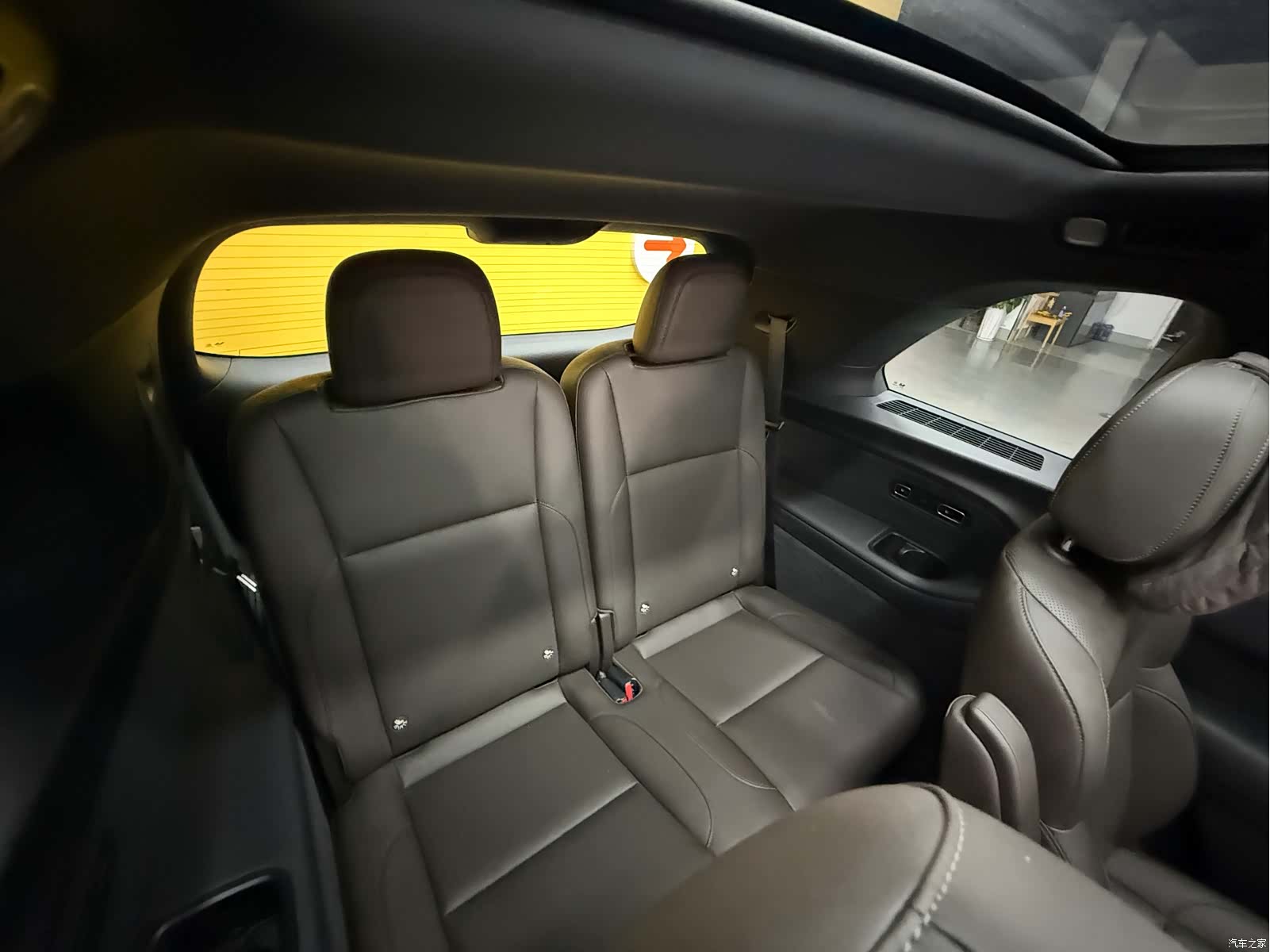 Li Auto L8, 2023 12