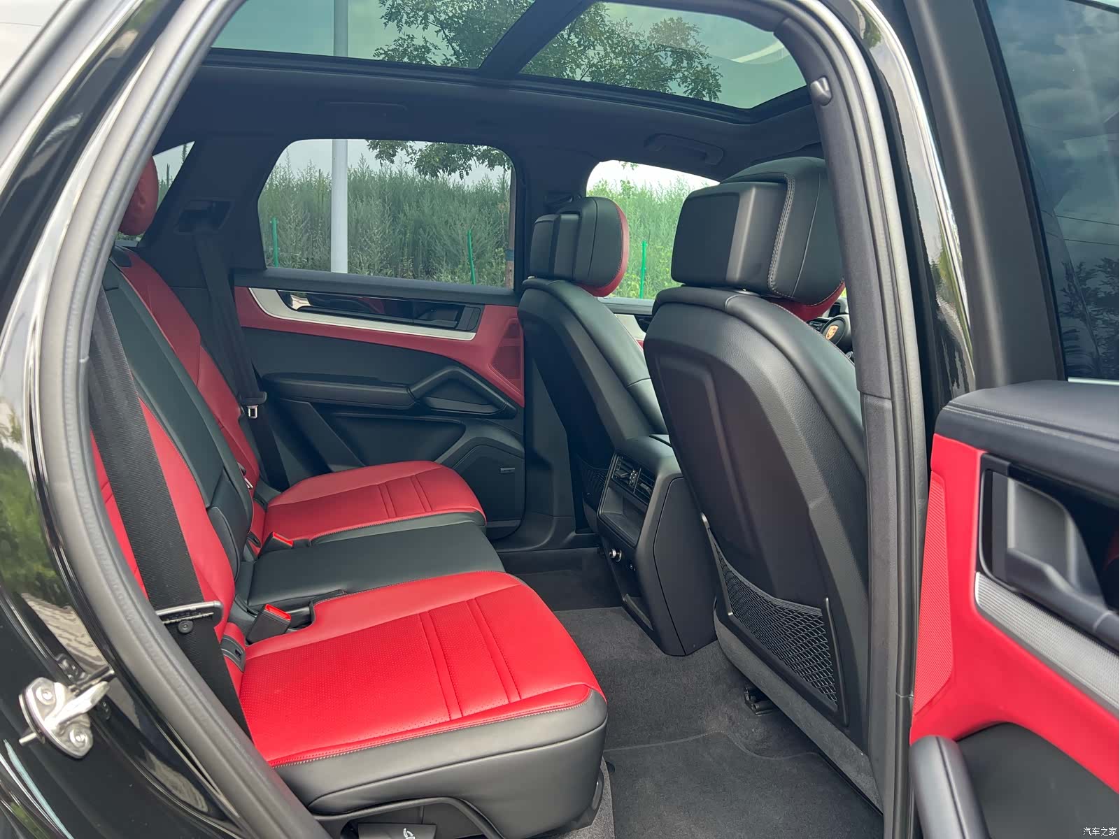 Porsche Cayenne, 2026 7
