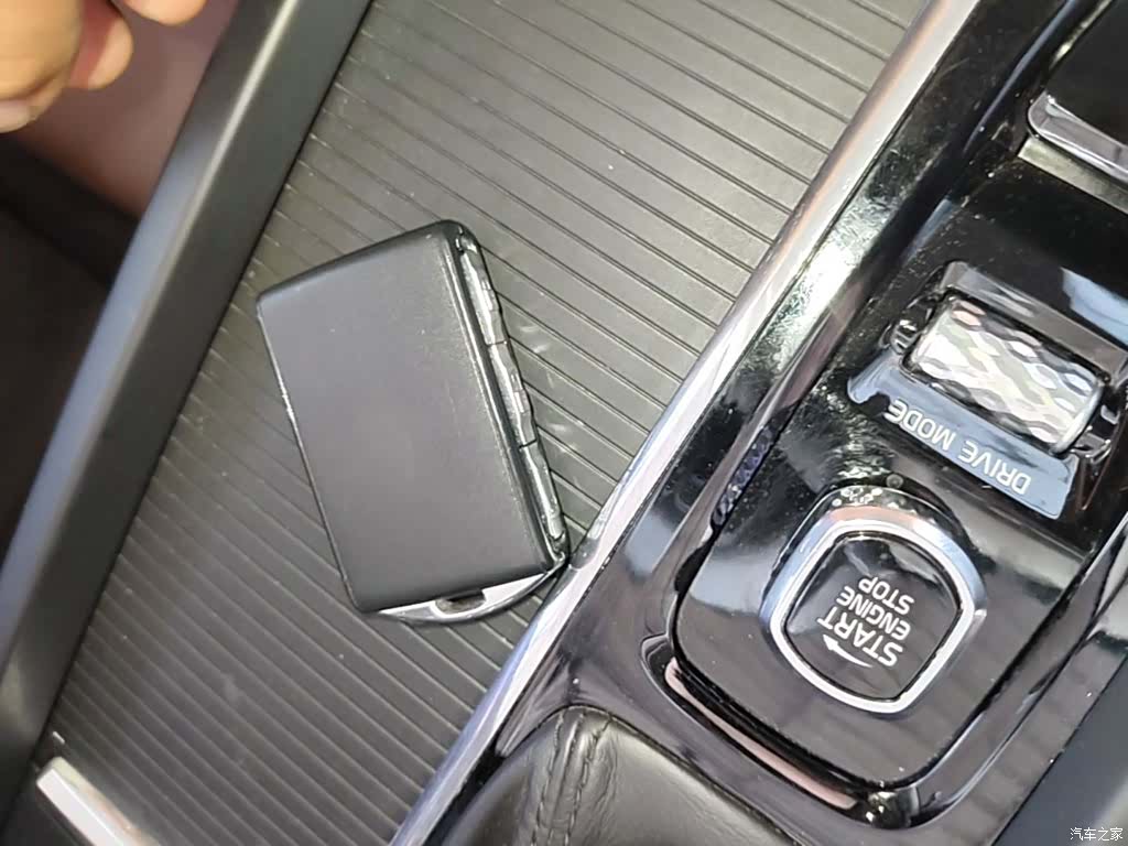Volvo XC60, 2018 9