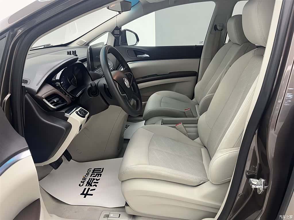 Buick GL8, 2022 12